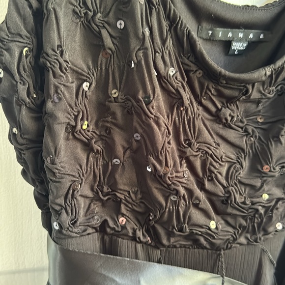 Ladies little black dress - Picture 2 of 5